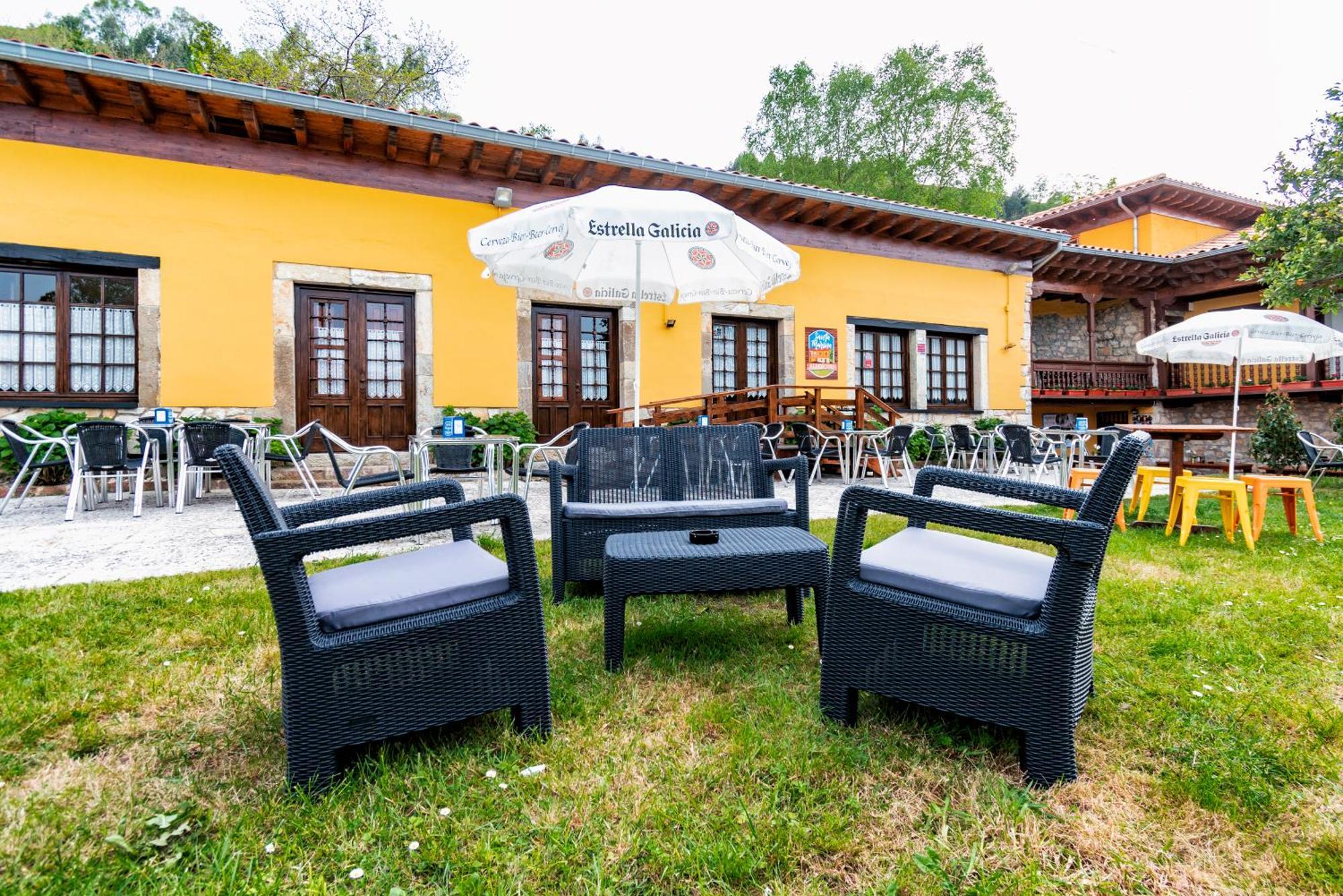 Albergue Santa Marina Buelna Екстериор снимка