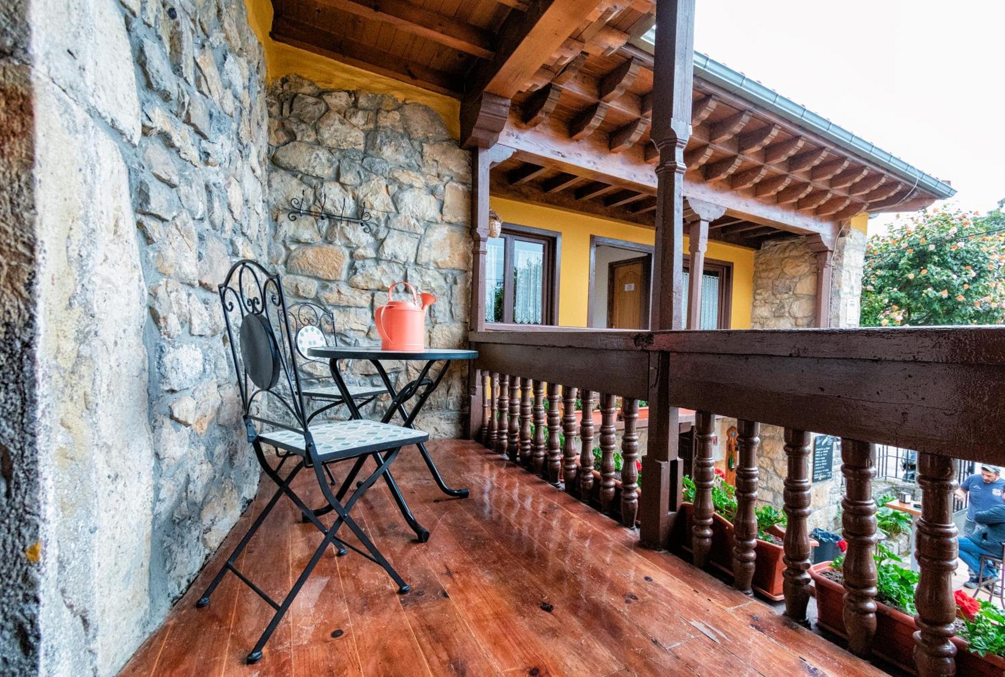 Albergue Santa Marina Buelna Екстериор снимка
